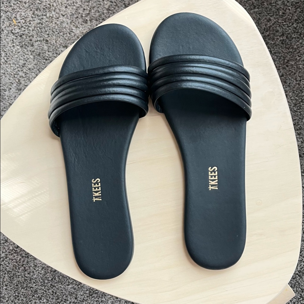 Tkees leather slides